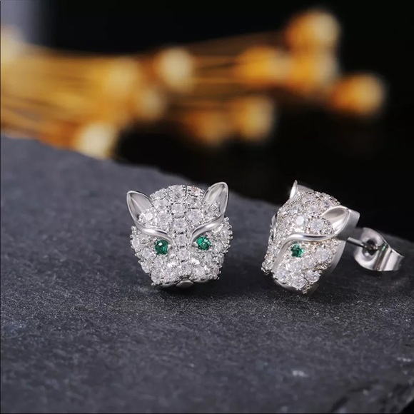 *NEW*925Silver Party Animal Diamond Stud Earrings - Picture 3 of 6
